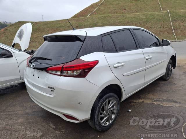 2023 TOYOTA YARIS 