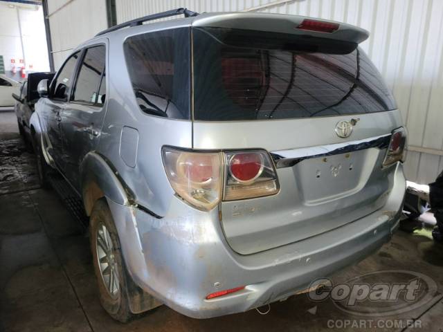 2012 TOYOTA HILUX SW4 