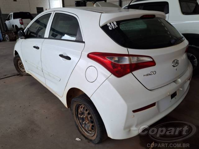 2017 HYUNDAI HB20 