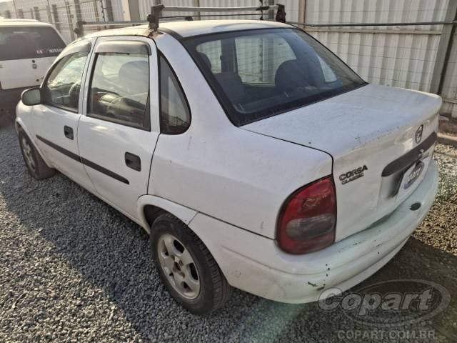 2004 CHEVROLET CORSA SEDAN 