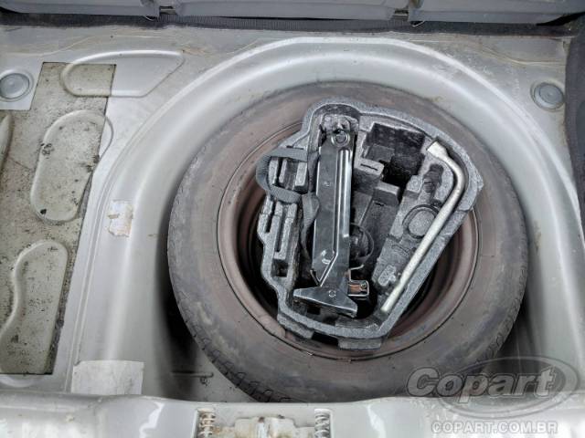 2012 VOLKSWAGEN FOX 