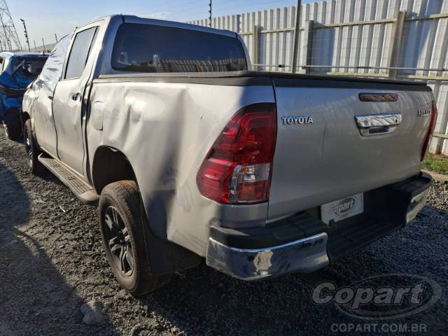 2024 TOYOTA HILUX CD 