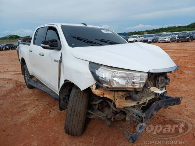 2016 TOYOTA HILUX CD 