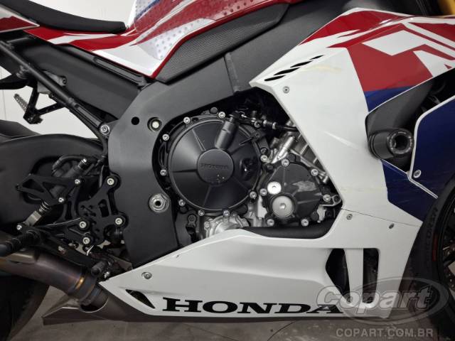 2024 HONDA CBR 1000RR-R 