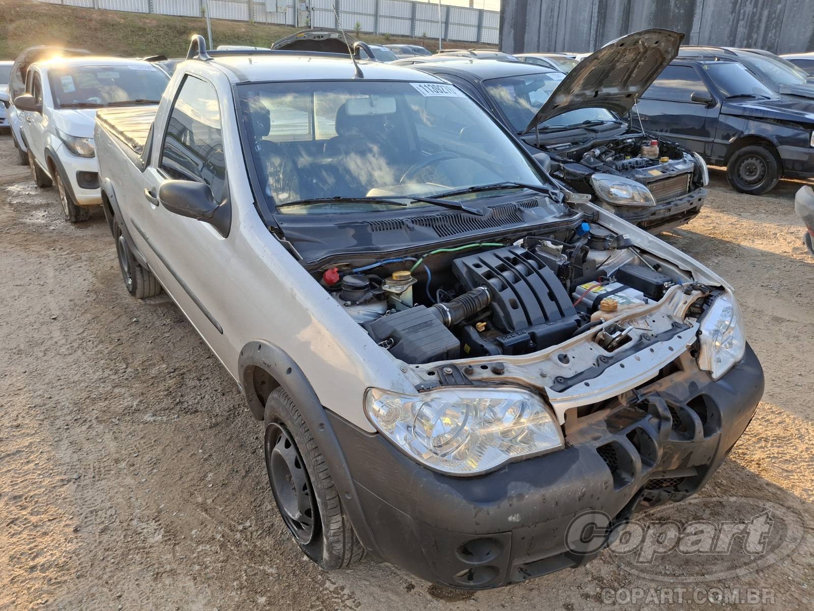 Veículo FIAT Strada Fiat Strada CS Trekking 1.4 2007 2007 em leilão