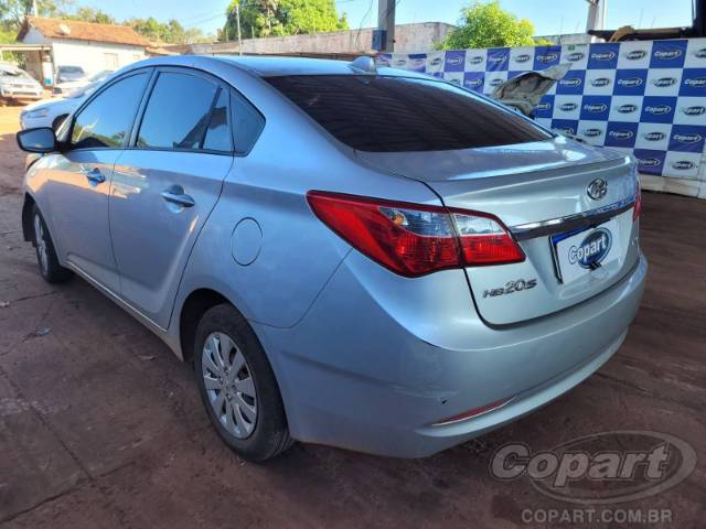 2015 HYUNDAI HB20S 