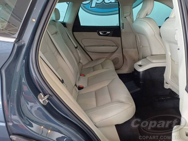 2022 VOLVO XC60 