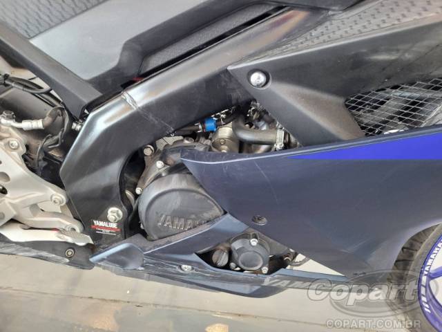 2025 YAMAHA YZF R15 