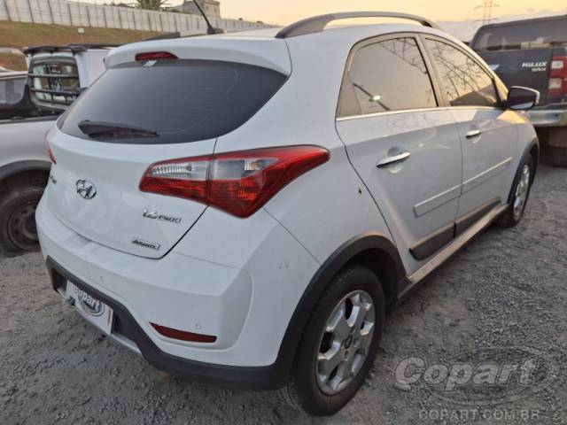 2015 HYUNDAI HB20 