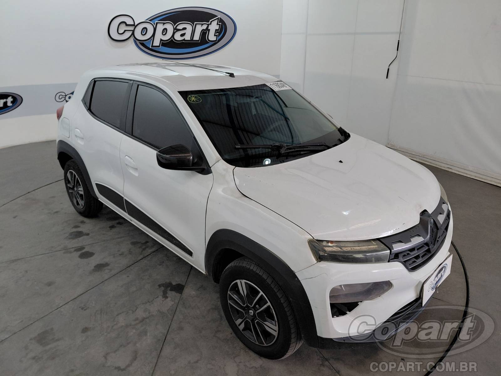 Renault Kwid 2023 em leilão
