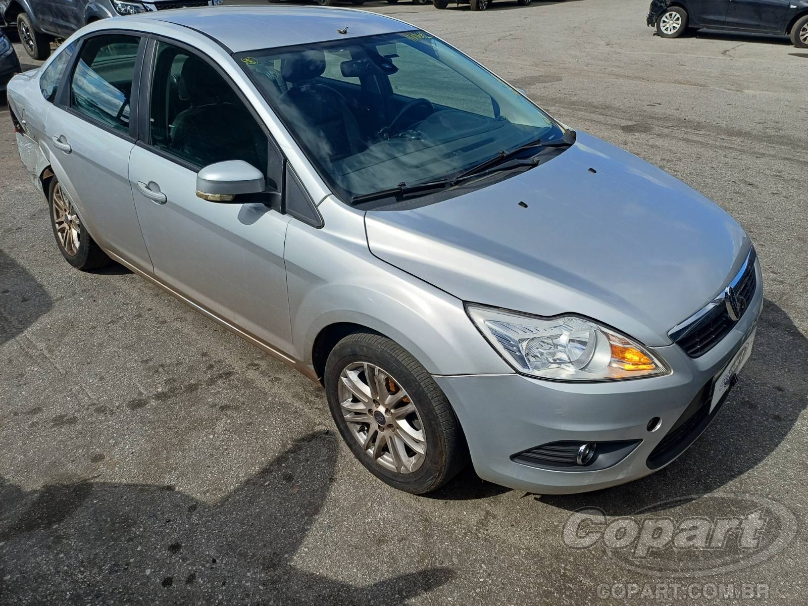 FORD FOCUS SEDAN