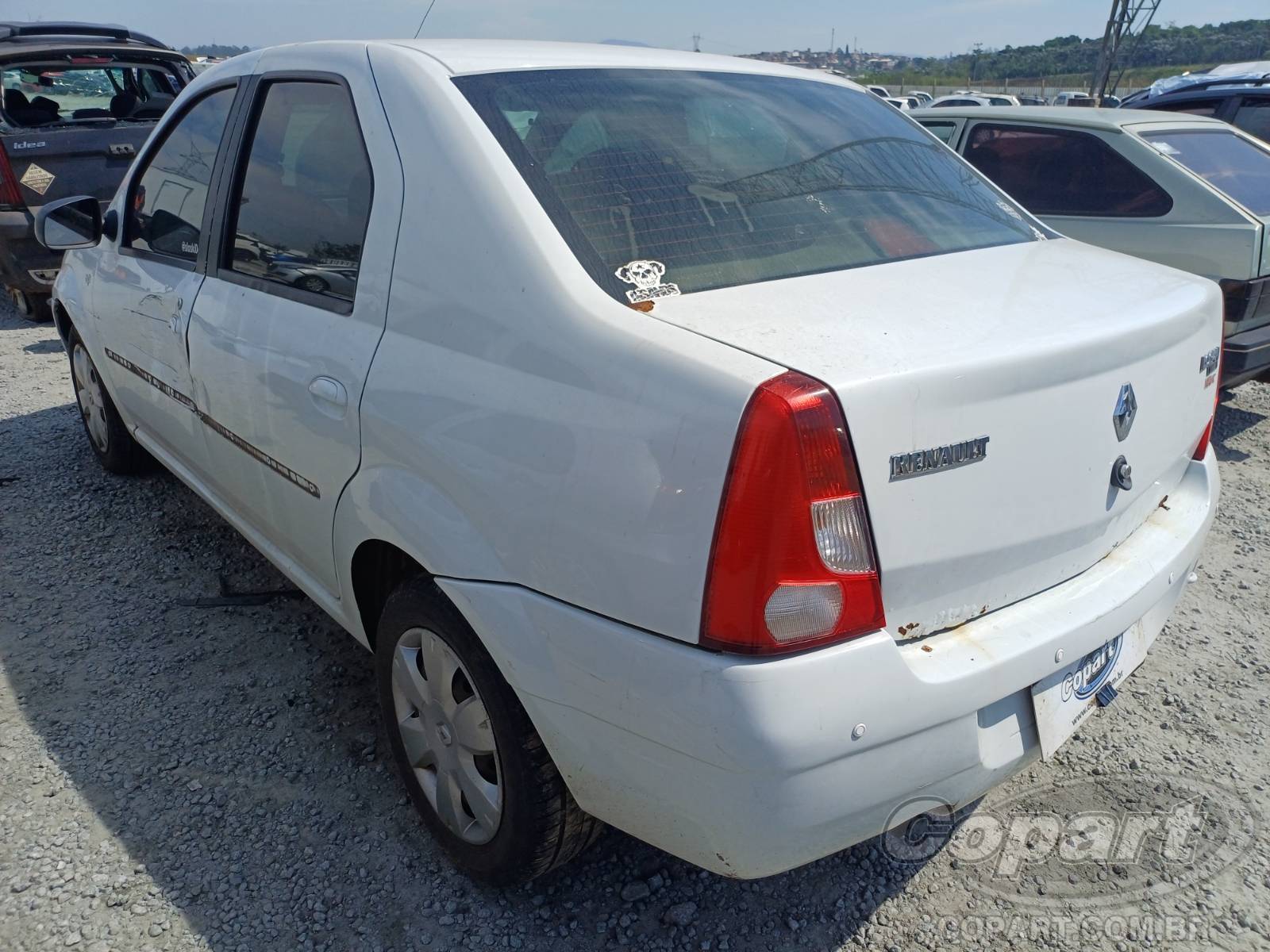 Foto 3: 2010 RENAULT LOGAN