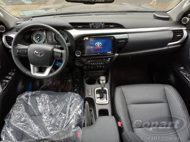 2024 TOYOTA HILUX CD 