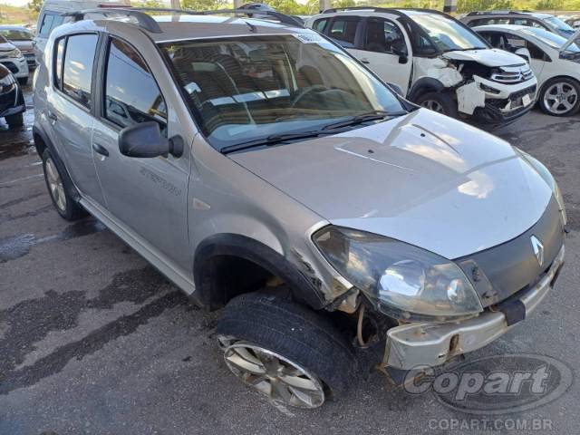 2013 RENAULT SANDERO 