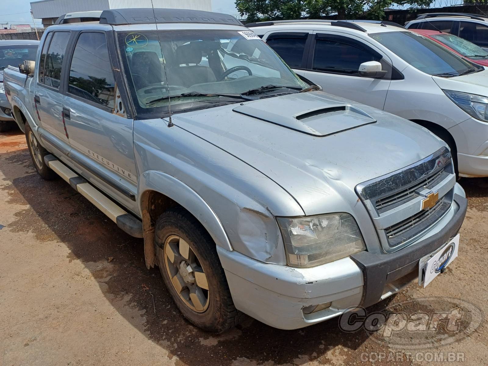 Veículo GM - Chevrolet S10 Chevrolet S10 Cabine Dupla Executive 2.8 Eletronic Turbo 2011 Colisão Média Monta 2011 em leilão