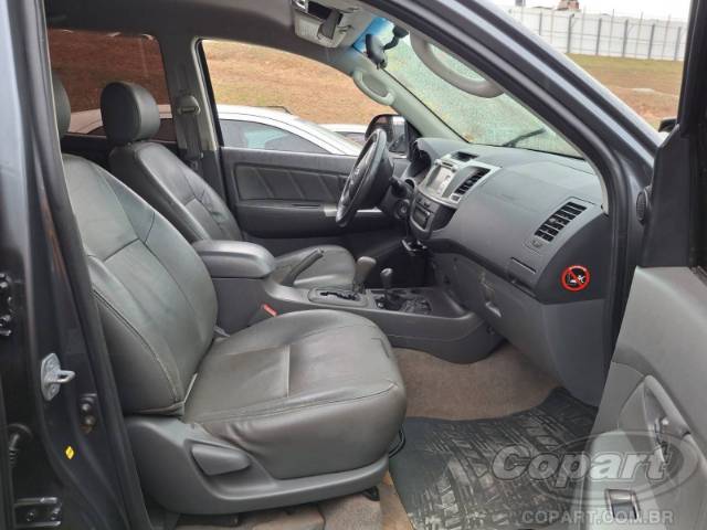 2013 TOYOTA HILUX CD 