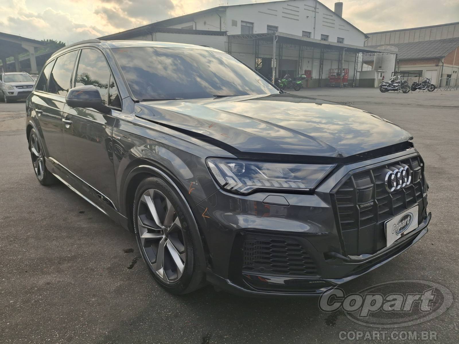 AUDI Q7 2023