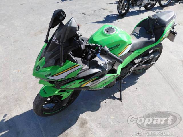 2025 KAWASAKI NINJA 500 