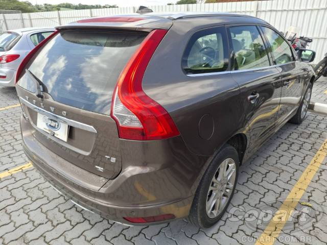 2014 VOLVO XC60 