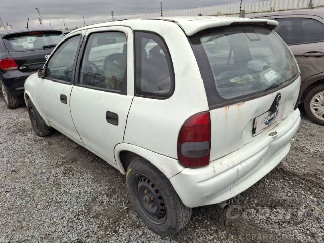1997 CHEVROLET CORSA 