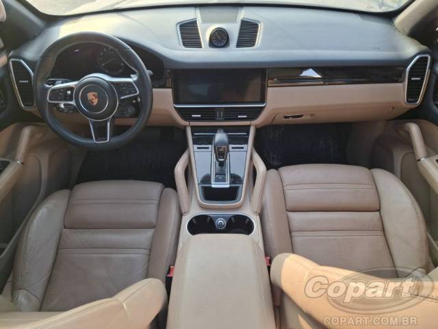2020 PORSCHE CAYENNE 