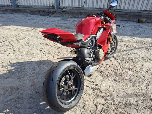 2024 DUCATI PANIGALE 