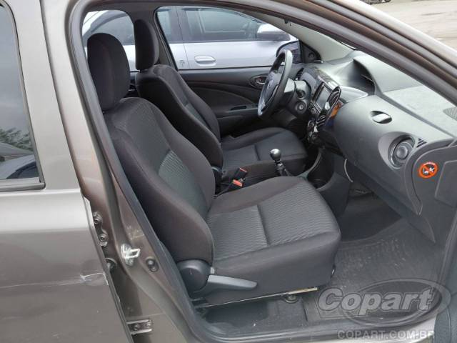 2017 TOYOTA ETIOS SEDA 