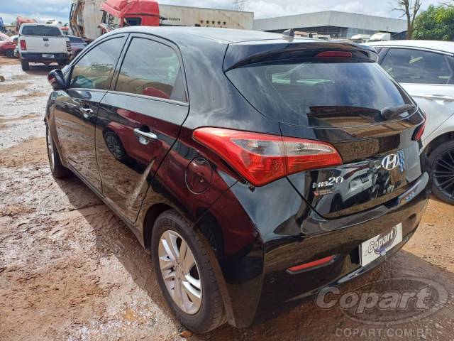 2014 HYUNDAI HB20 