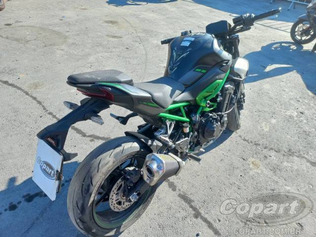 2026 KAWASAKI Z900 