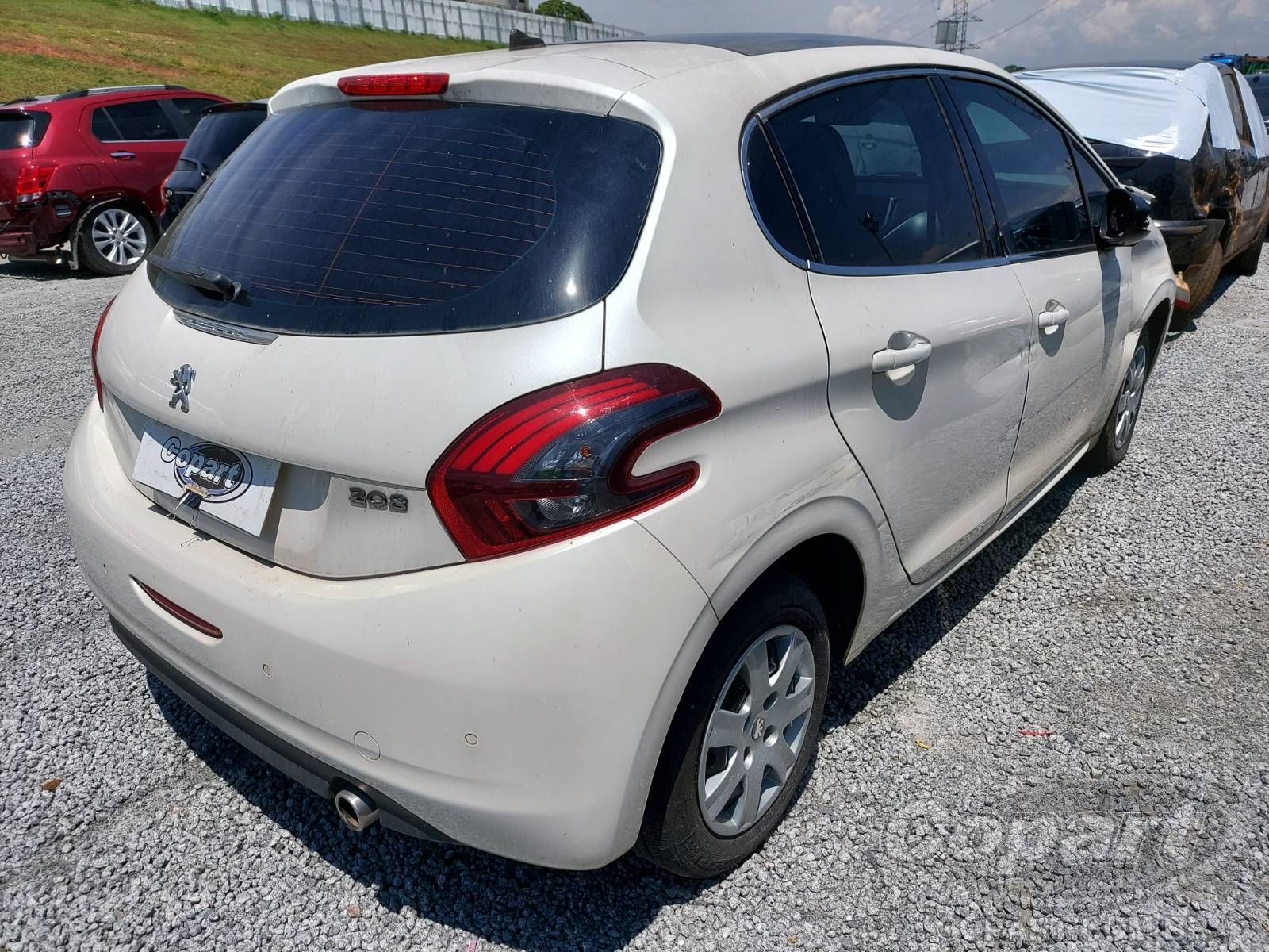 Foto 4: 2014 PEUGEOT 208