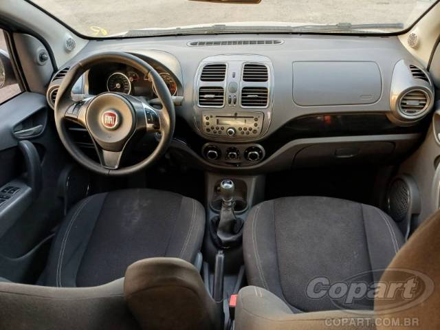 2015 FIAT GRAND SIENA 