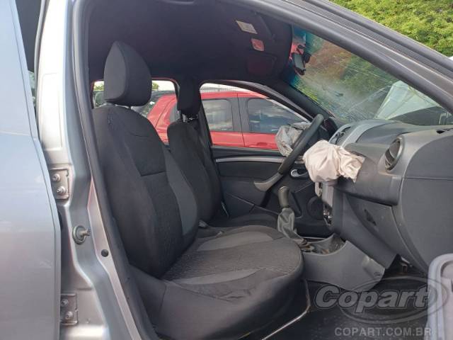 2020 RENAULT DUSTER OROCH 