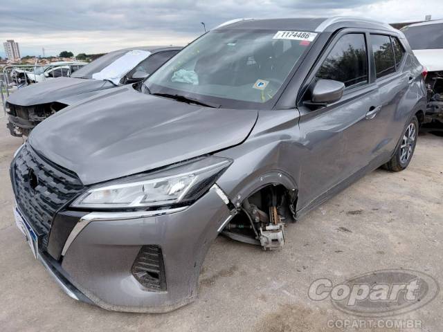 2024 NISSAN KICKS 