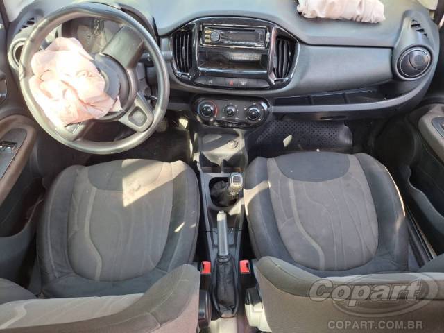 2015 FIAT UNO 