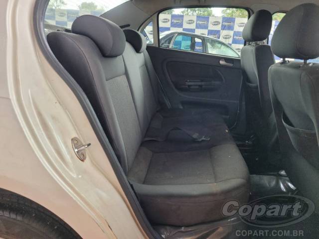 2014 VOLKSWAGEN VOYAGE 