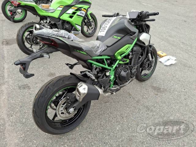 2026 KAWASAKI Z900 