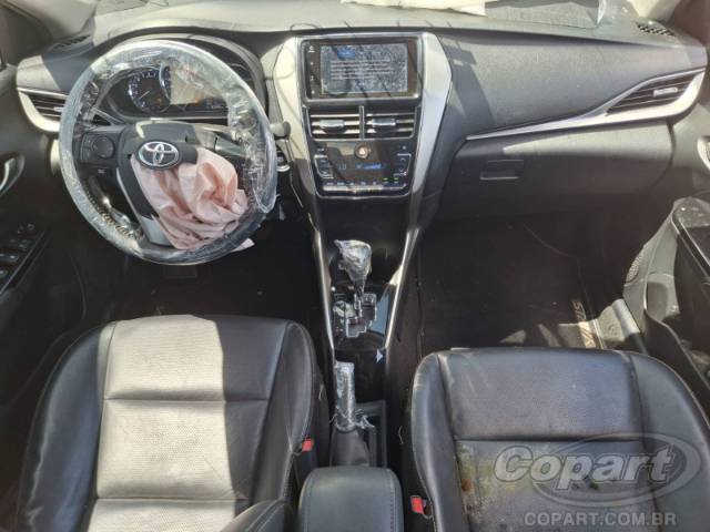 2022 TOYOTA YARIS SEDA 