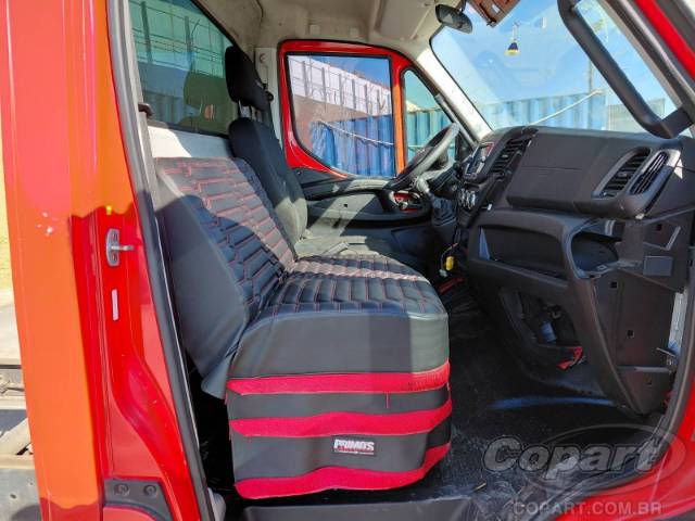 2021 IVECO DAILY 