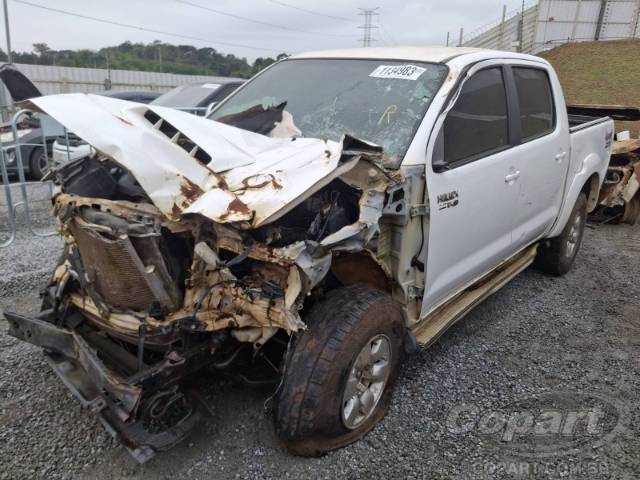 2013 TOYOTA HILUX CD 