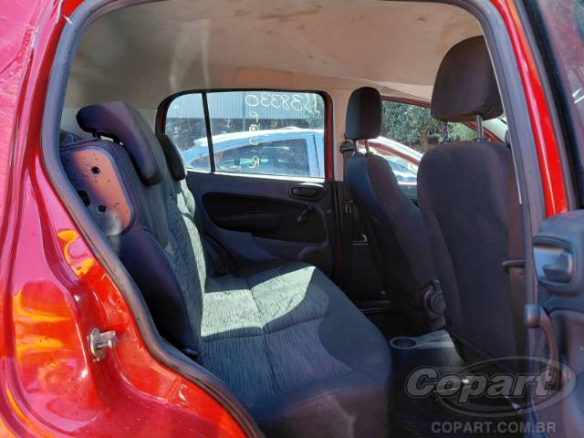 2015 FIAT UNO 