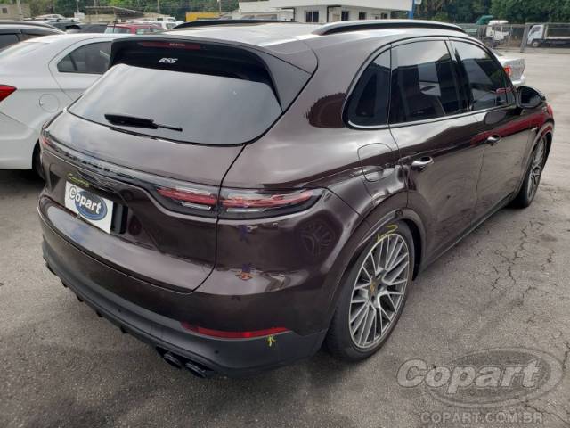 2023 PORSCHE CAYENNE 