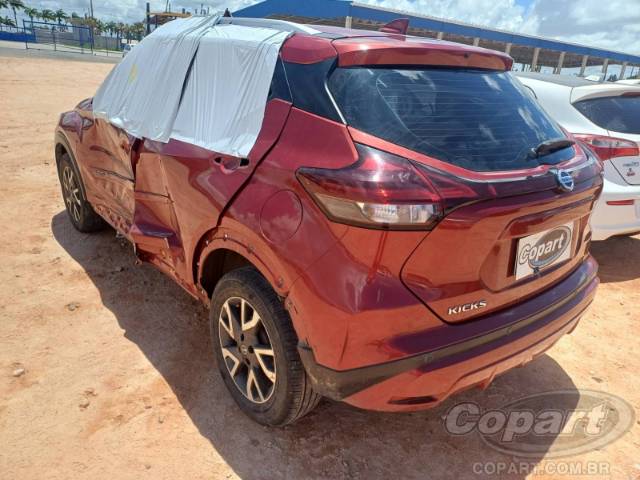 2022 NISSAN KICKS 