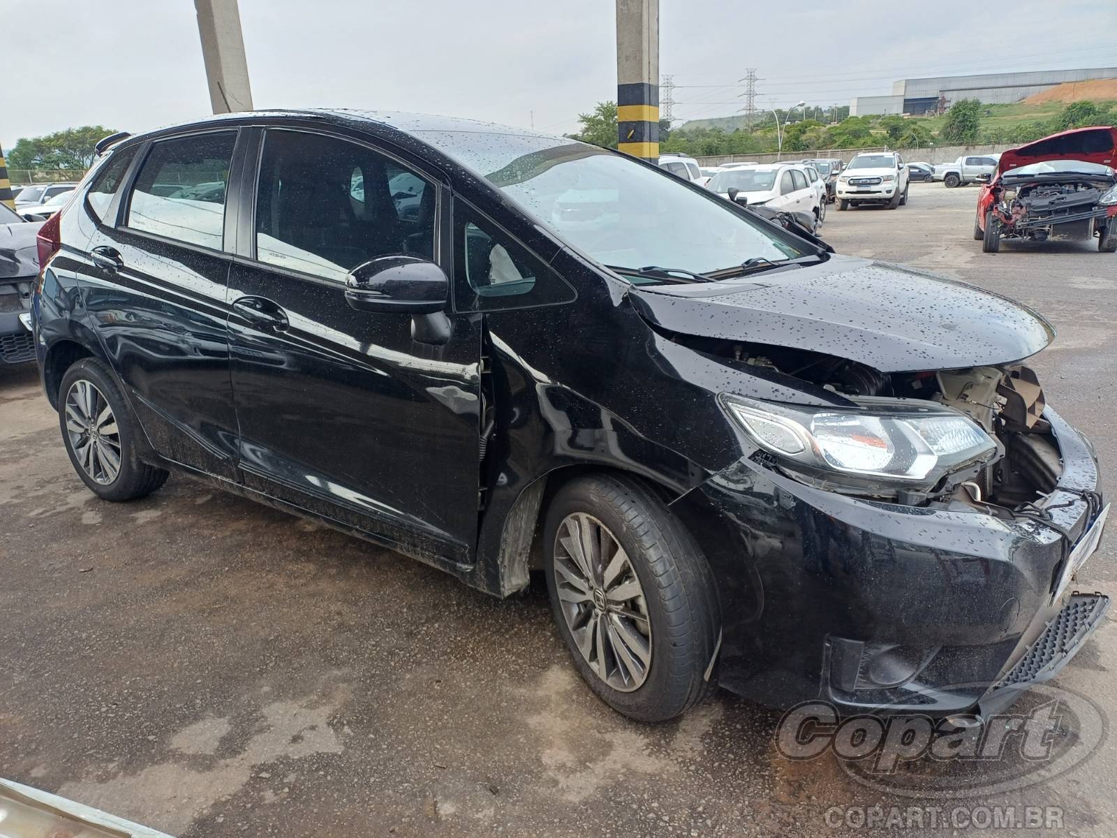Veículo Honda Fit Honda Fit EXL 1.5 16V i-VTEC 2015 Médio Dano Frontal 2015 em leilão