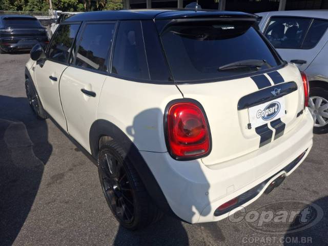 2015 MINI COOPER 