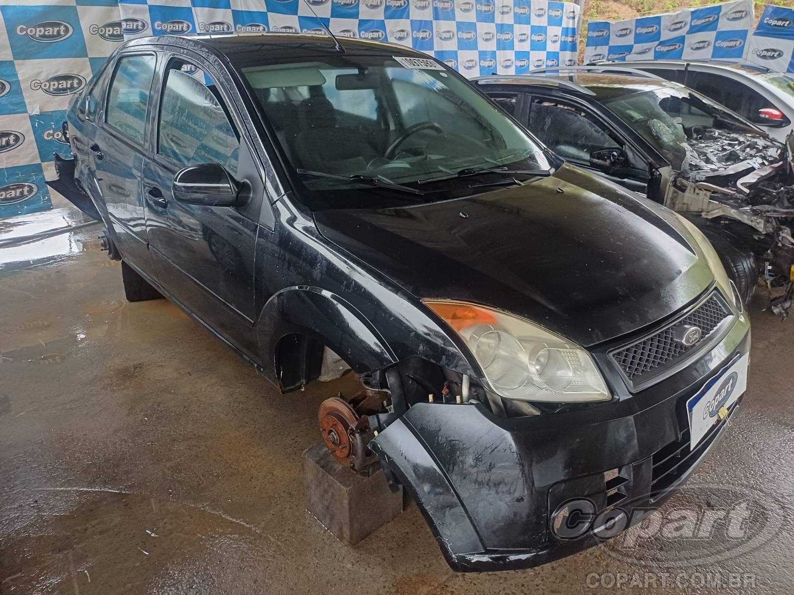 FORD FIESTA SEDAN 2010