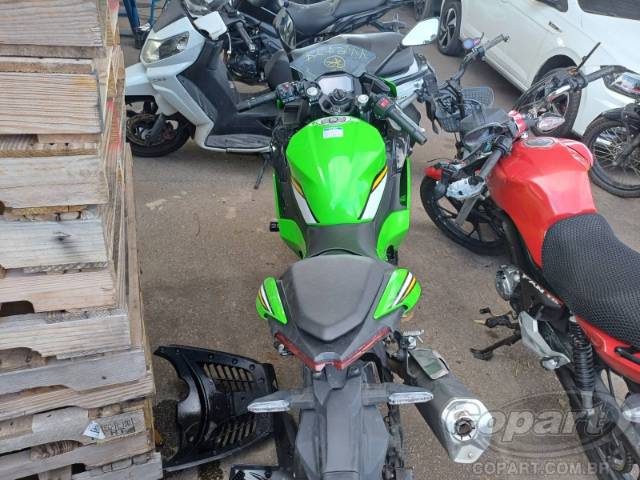 2025 KAWASAKI NINJA 500 