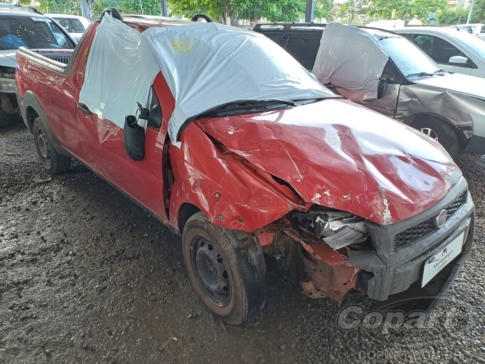 Fiat Strada Working 1.4 2015 Colisão Média Monta