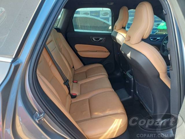 2020 VOLVO XC60 