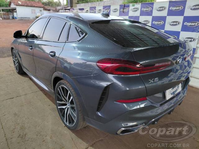 2021 BMW X6 