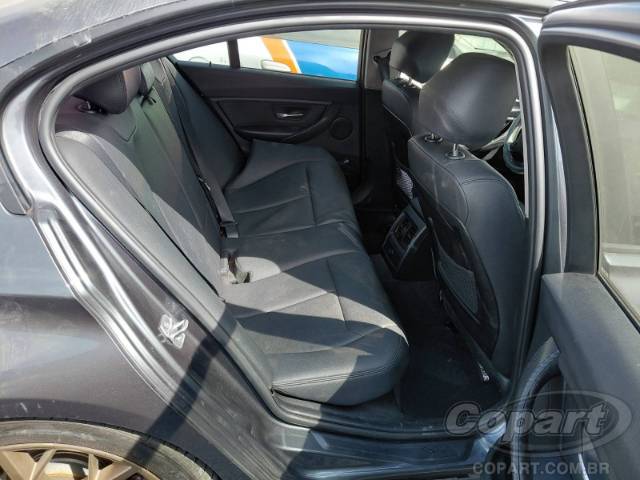 2013 BMW SERIE 3 